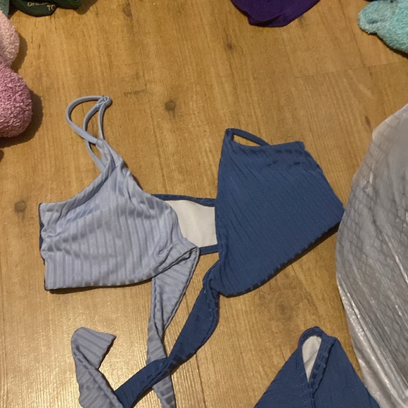 bikini - Picture 3 of 3